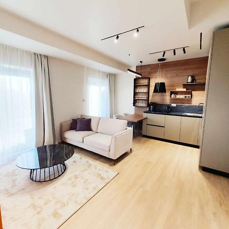 New Ana Design City Center Apartments Пула Экстерьер фото